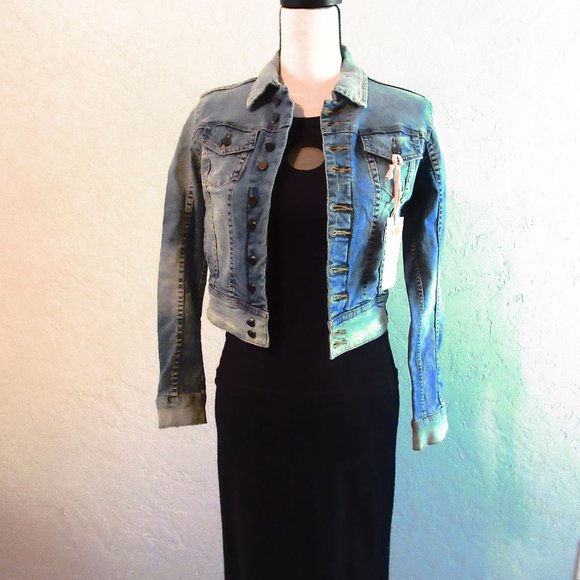 Chelsea & Violet Jackets & Blazers - CHELSEA & VIOLET Fashionable Denim Jean Jacket